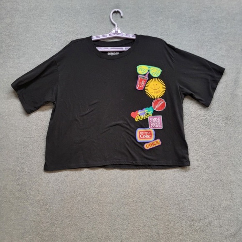 Coca Cola Women Top 3XL Black Shirt Logo Patch‎ Short Sleeve Cropped Tee